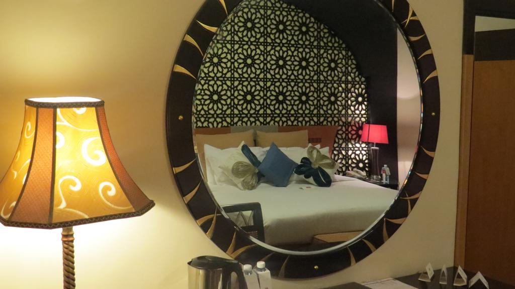 The Park Hotel Formerly Dubai Buitenkant foto