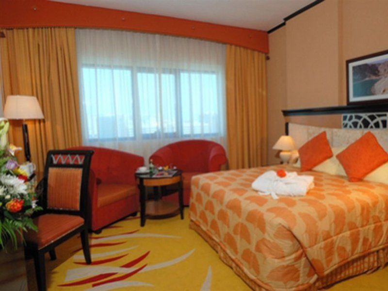 The Park Hotel Formerly Dubai Buitenkant foto